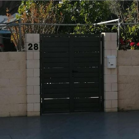 Alekas Pool And Garden Home 파포스 외부 사진