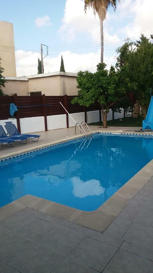 Alekas Pool And Garden Home 파포스 외부 사진