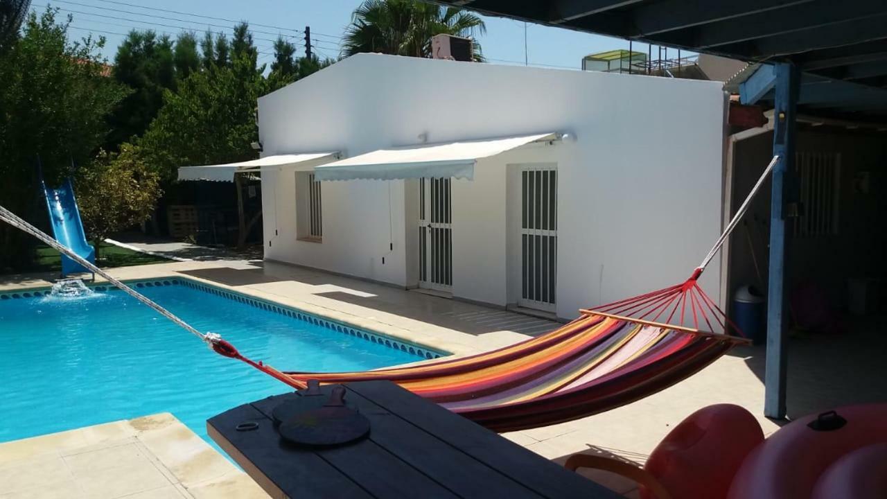 Alekas Pool And Garden Home 파포스 외부 사진