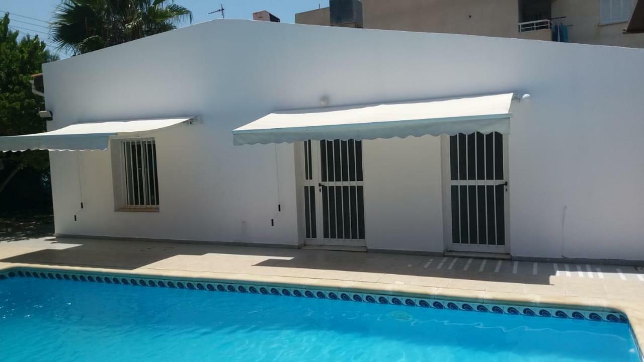Alekas Pool And Garden Home 파포스 외부 사진