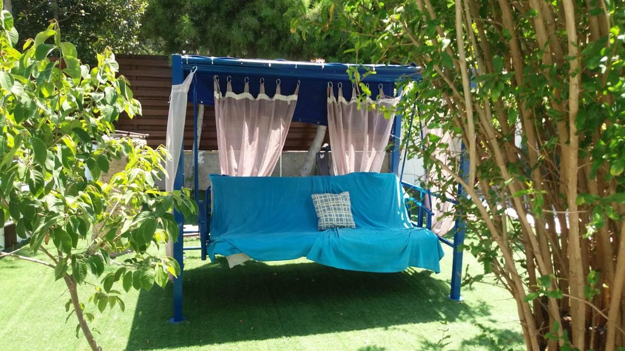 Alekas Pool And Garden Home 파포스 외부 사진
